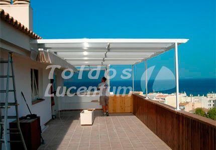 Polycarbonate roofs